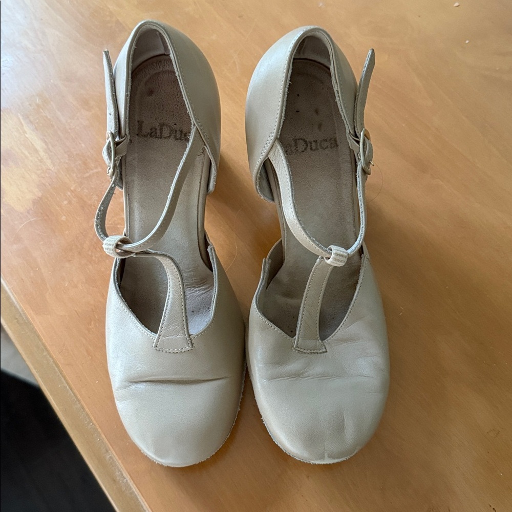 Vero Cuoio LaDuca Tan Leather Dance Theatre Shoes Size 8 (36.5)